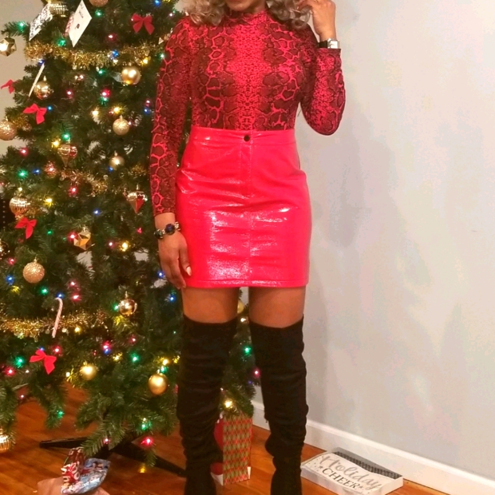 Mini skirt in red